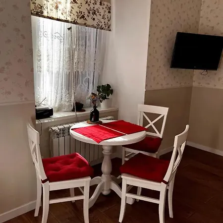 Sweet Near Opera House