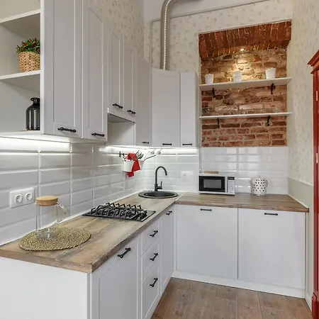 Sweet Near Opera House *