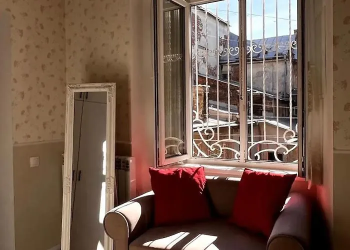 Апартаменты Sweet Near Opera House