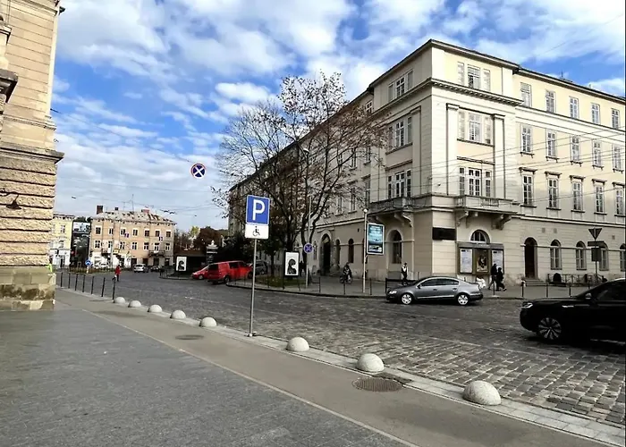 Sweet Near Opera House Львов