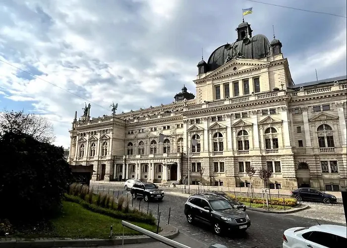 Апартаменты Sweet Near Opera House